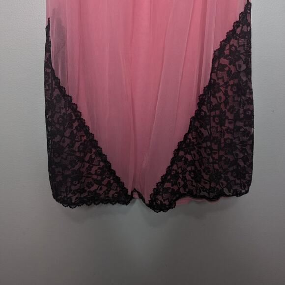 Vintage 60's Bright Pink Nightgown Black Lace Trim Spaghetti Straps Berkliff - Picture 5 of 7